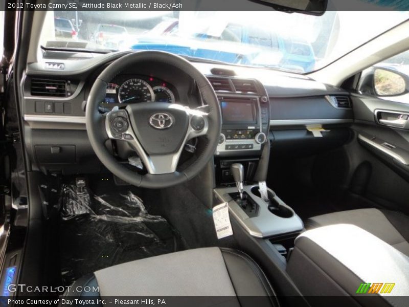 Attitude Black Metallic / Black/Ash 2012 Toyota Camry SE