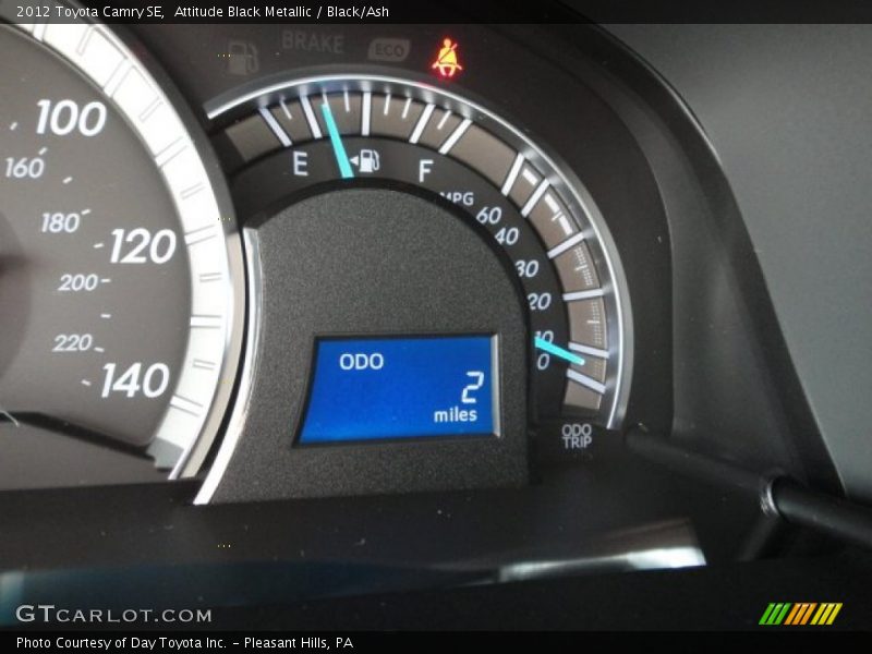 Attitude Black Metallic / Black/Ash 2012 Toyota Camry SE