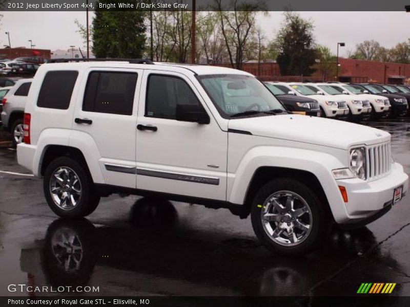 Bright White / Dark Slate Gray 2012 Jeep Liberty Sport 4x4