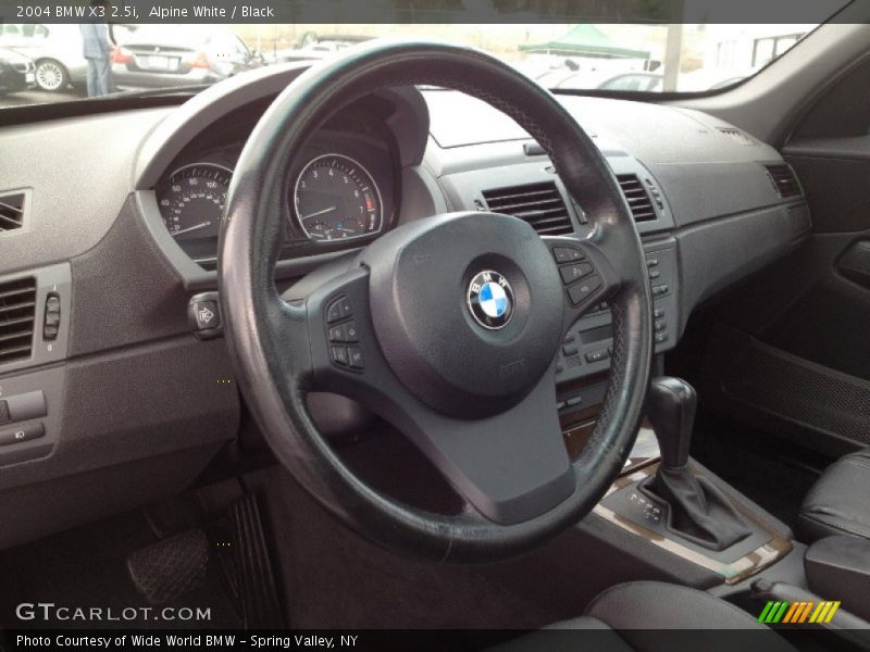 Alpine White / Black 2004 BMW X3 2.5i