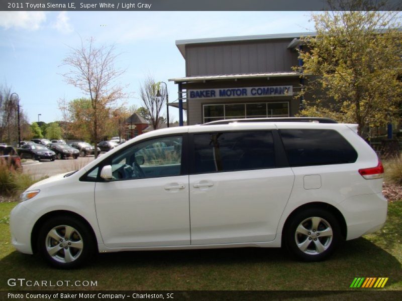Super White / Light Gray 2011 Toyota Sienna LE