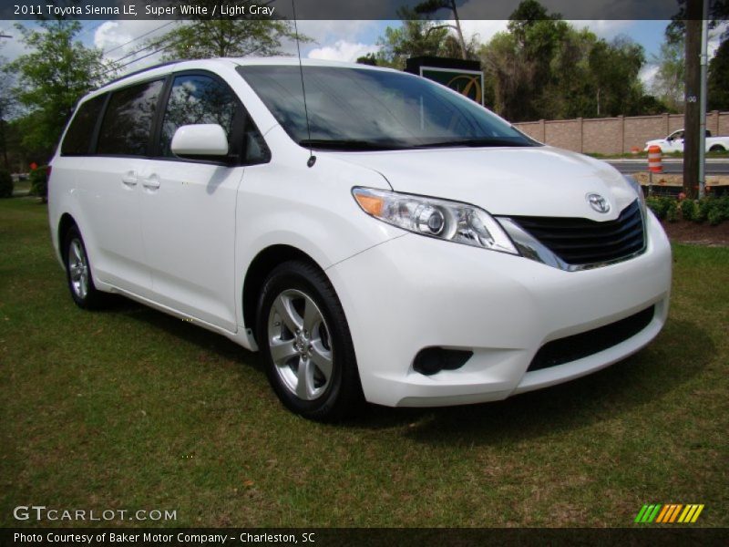 Super White / Light Gray 2011 Toyota Sienna LE