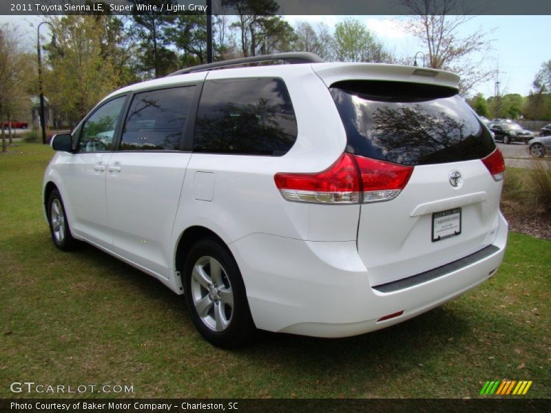 Super White / Light Gray 2011 Toyota Sienna LE