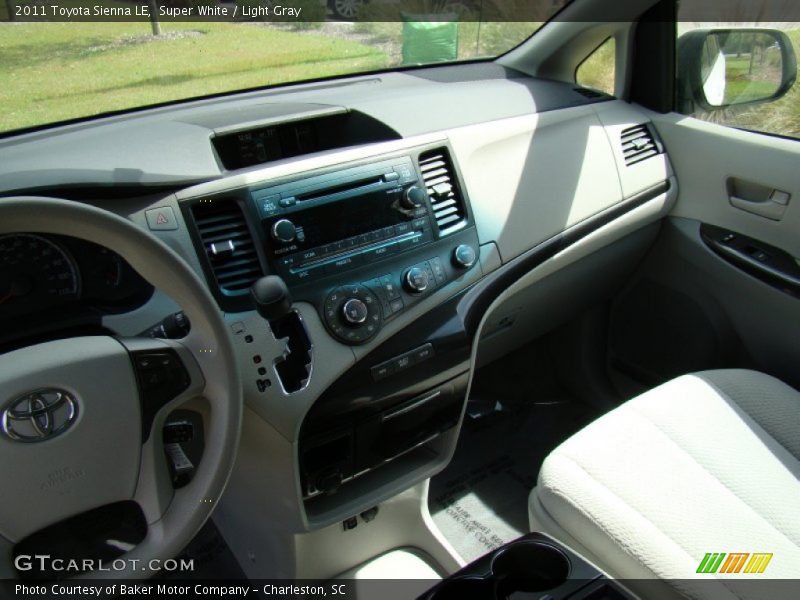 Super White / Light Gray 2011 Toyota Sienna LE