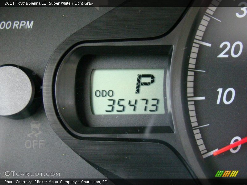 Super White / Light Gray 2011 Toyota Sienna LE