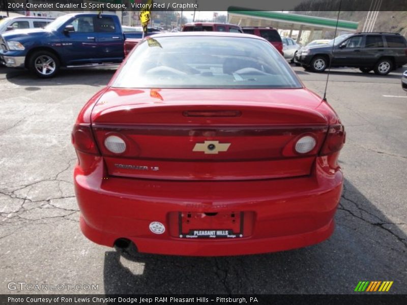 Victory Red / Graphite 2004 Chevrolet Cavalier LS Sport Coupe