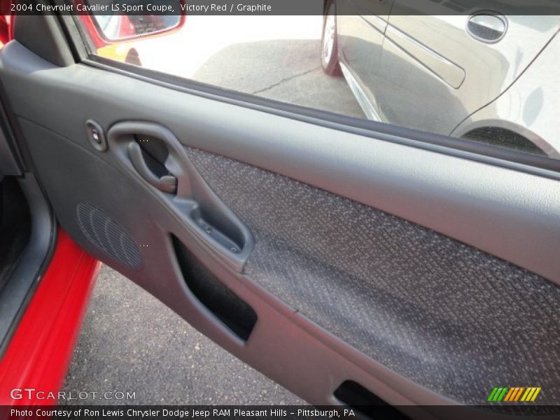 Victory Red / Graphite 2004 Chevrolet Cavalier LS Sport Coupe