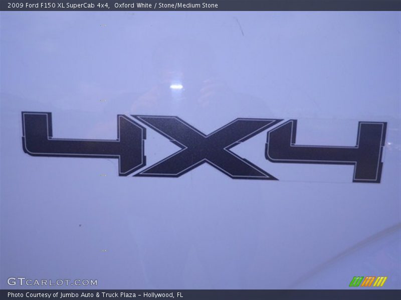 Oxford White / Stone/Medium Stone 2009 Ford F150 XL SuperCab 4x4