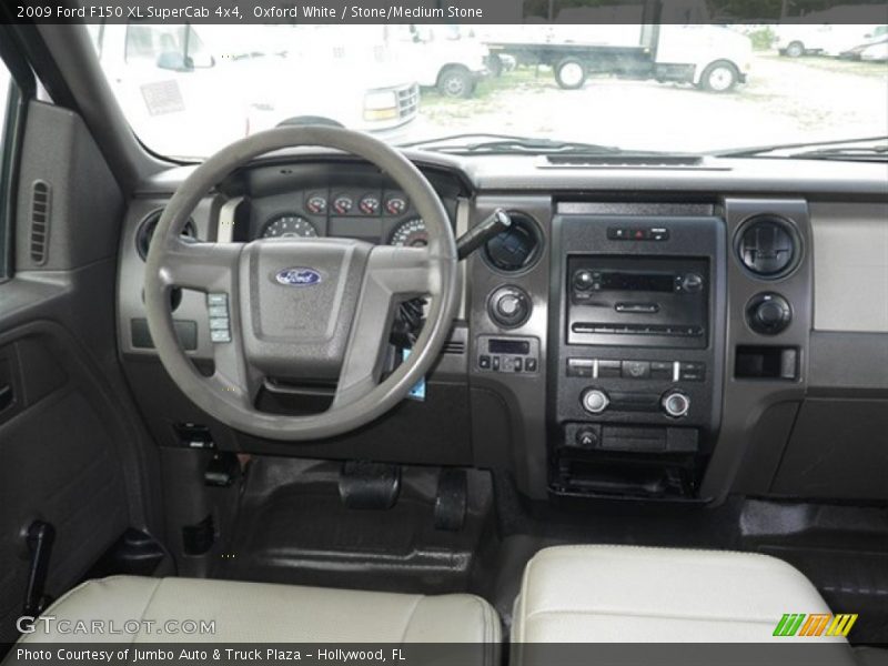 Oxford White / Stone/Medium Stone 2009 Ford F150 XL SuperCab 4x4