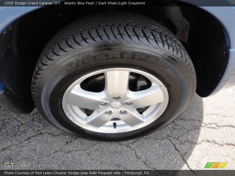Atlantic Blue Pearl / Dark Khaki/Light Graystone 2005 Dodge Grand Caravan SXT