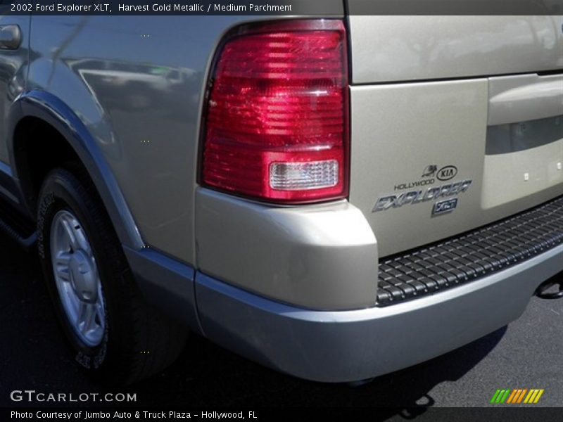 Harvest Gold Metallic / Medium Parchment 2002 Ford Explorer XLT