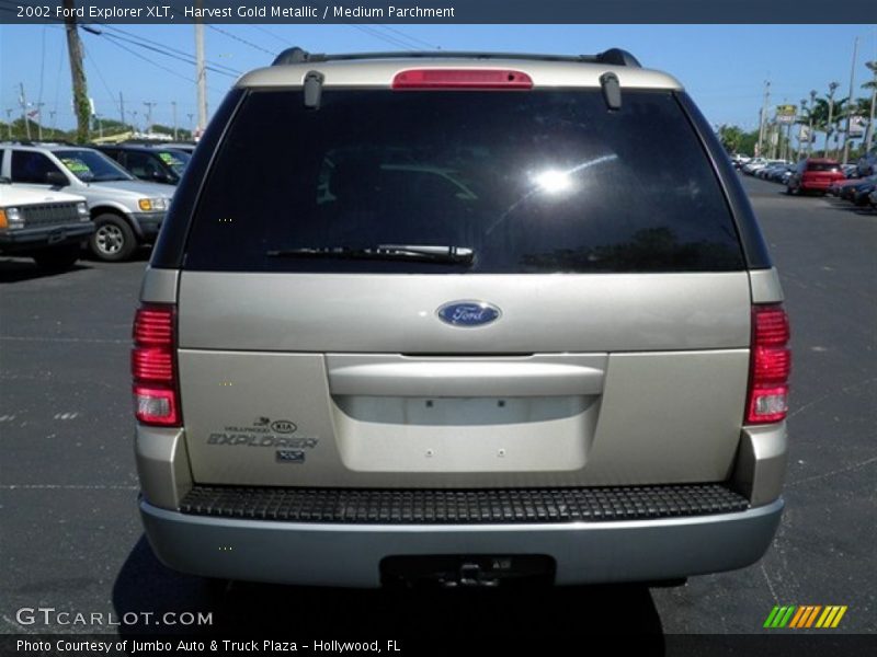 Harvest Gold Metallic / Medium Parchment 2002 Ford Explorer XLT
