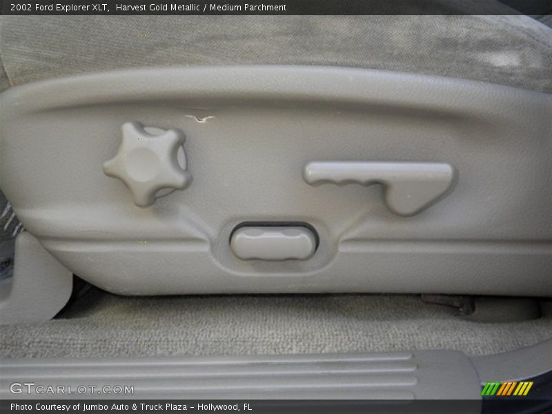 Harvest Gold Metallic / Medium Parchment 2002 Ford Explorer XLT