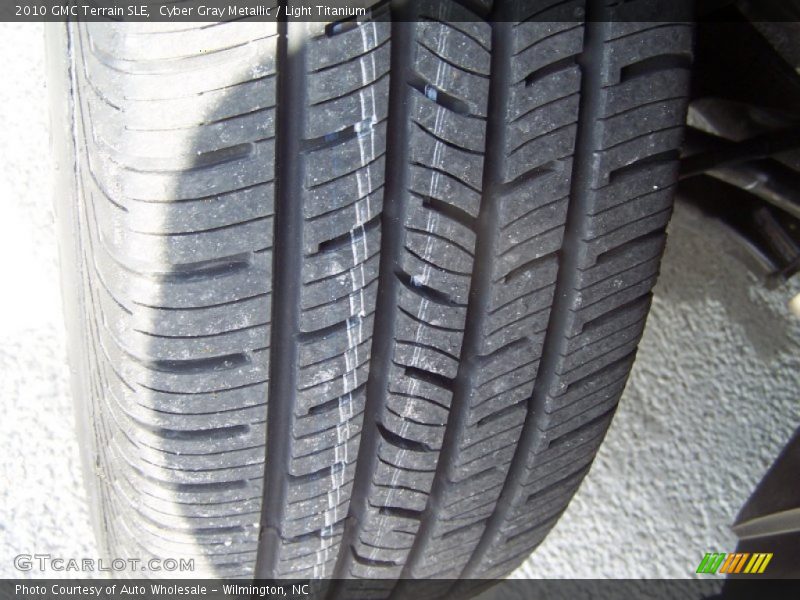 Cyber Gray Metallic / Light Titanium 2010 GMC Terrain SLE