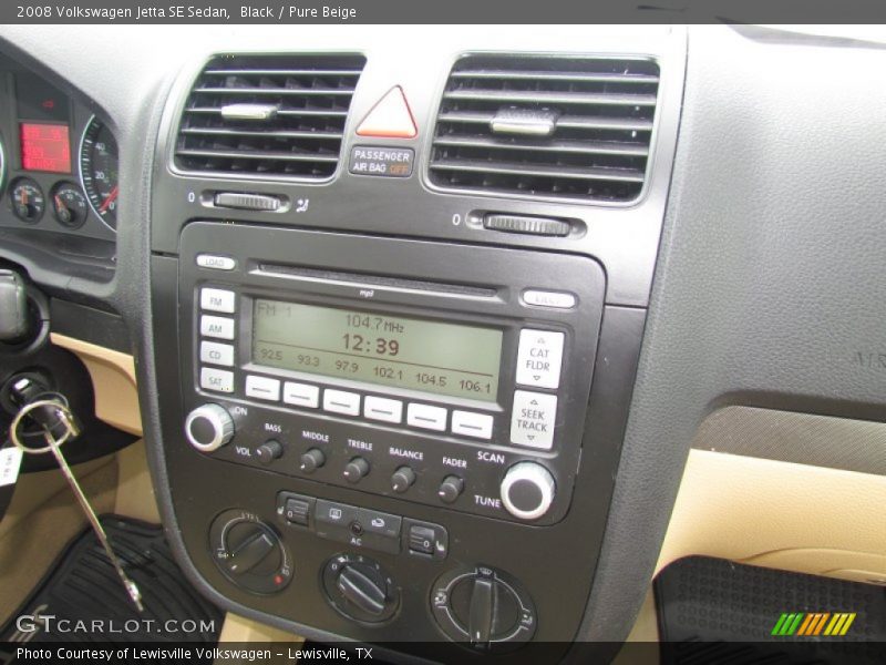 Black / Pure Beige 2008 Volkswagen Jetta SE Sedan