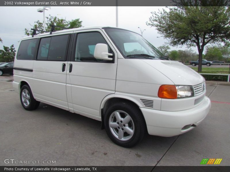 Front 3/4 View of 2002 EuroVan GLS