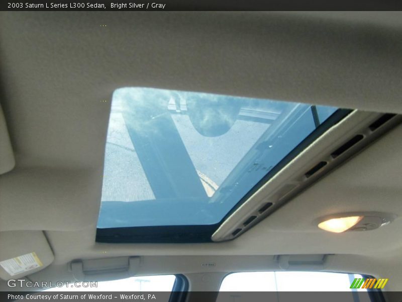 Bright Silver / Gray 2003 Saturn L Series L300 Sedan