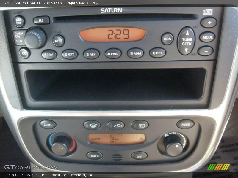 Bright Silver / Gray 2003 Saturn L Series L300 Sedan