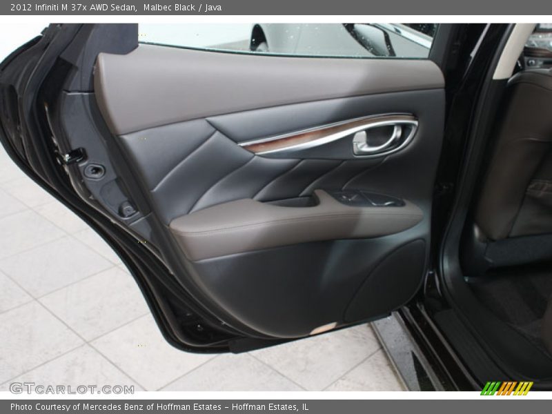 Door Panel of 2012 M 37x AWD Sedan
