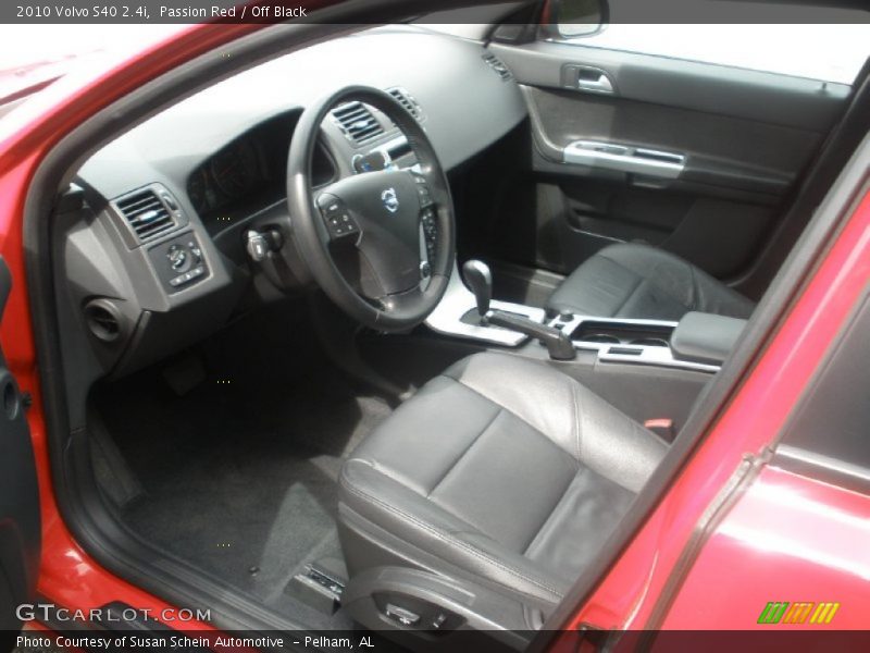 Passion Red / Off Black 2010 Volvo S40 2.4i