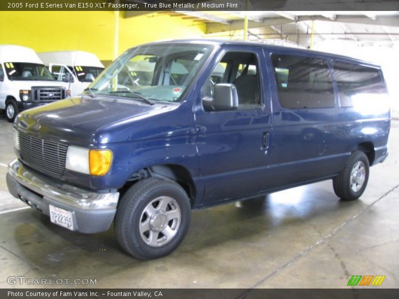 True Blue Metallic / Medium Flint 2005 Ford E Series Van E150 XLT Passenger