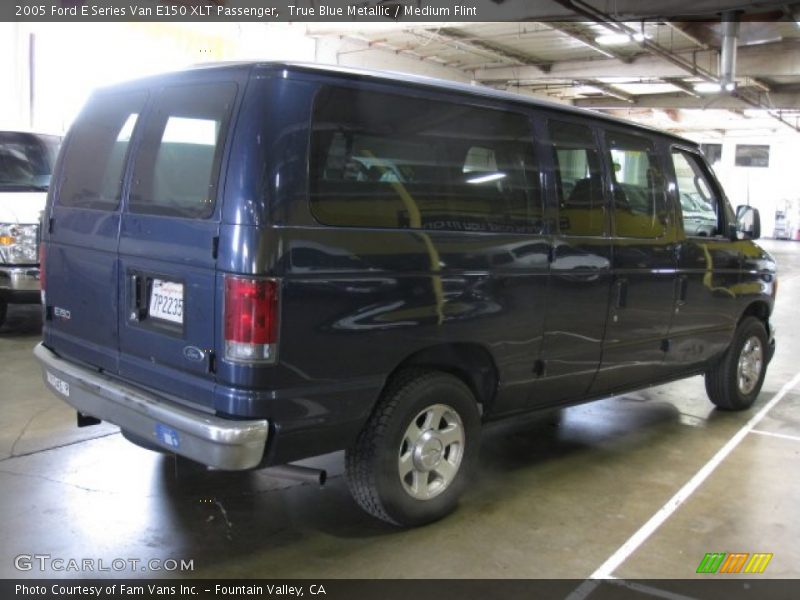 True Blue Metallic / Medium Flint 2005 Ford E Series Van E150 XLT Passenger