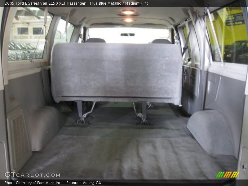 True Blue Metallic / Medium Flint 2005 Ford E Series Van E150 XLT Passenger