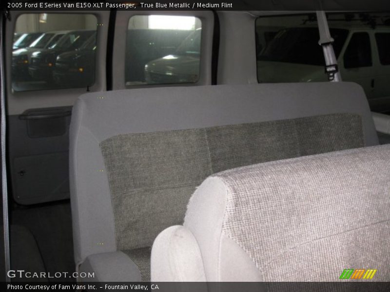 True Blue Metallic / Medium Flint 2005 Ford E Series Van E150 XLT Passenger
