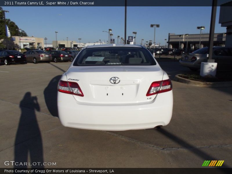 Super White / Dark Charcoal 2011 Toyota Camry LE