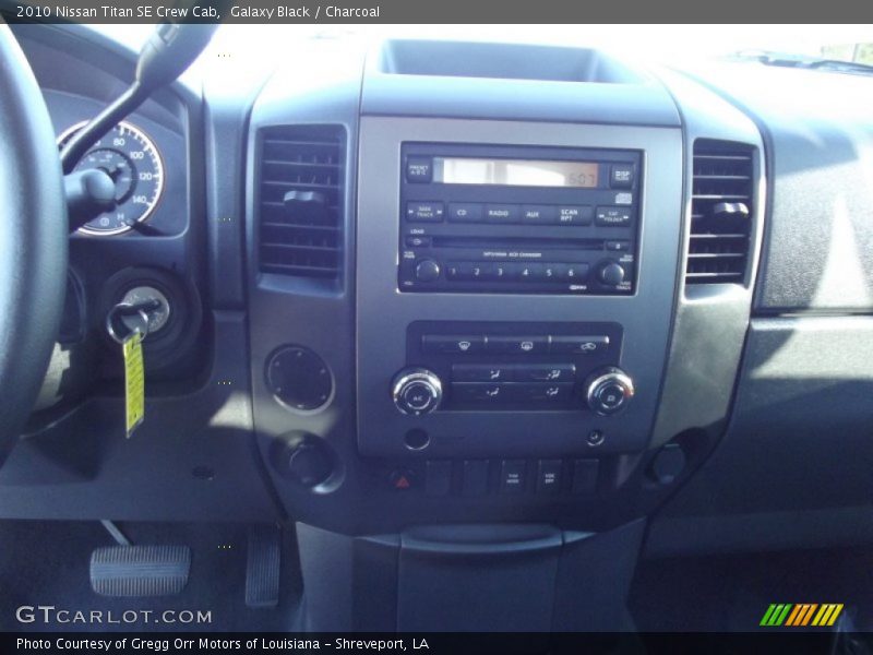 Galaxy Black / Charcoal 2010 Nissan Titan SE Crew Cab