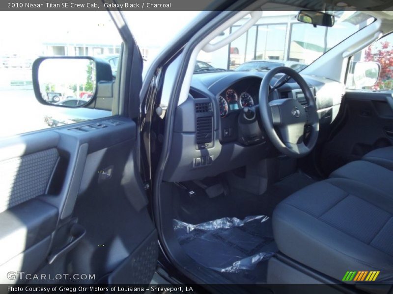 Galaxy Black / Charcoal 2010 Nissan Titan SE Crew Cab