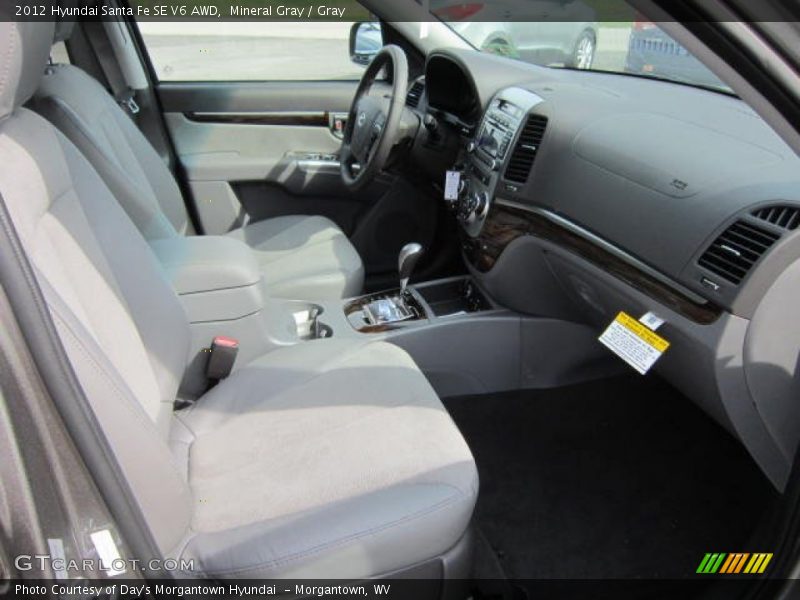 Mineral Gray / Gray 2012 Hyundai Santa Fe SE V6 AWD