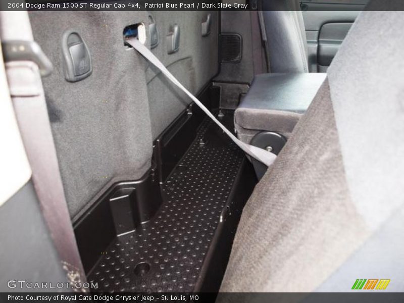 Patriot Blue Pearl / Dark Slate Gray 2004 Dodge Ram 1500 ST Regular Cab 4x4