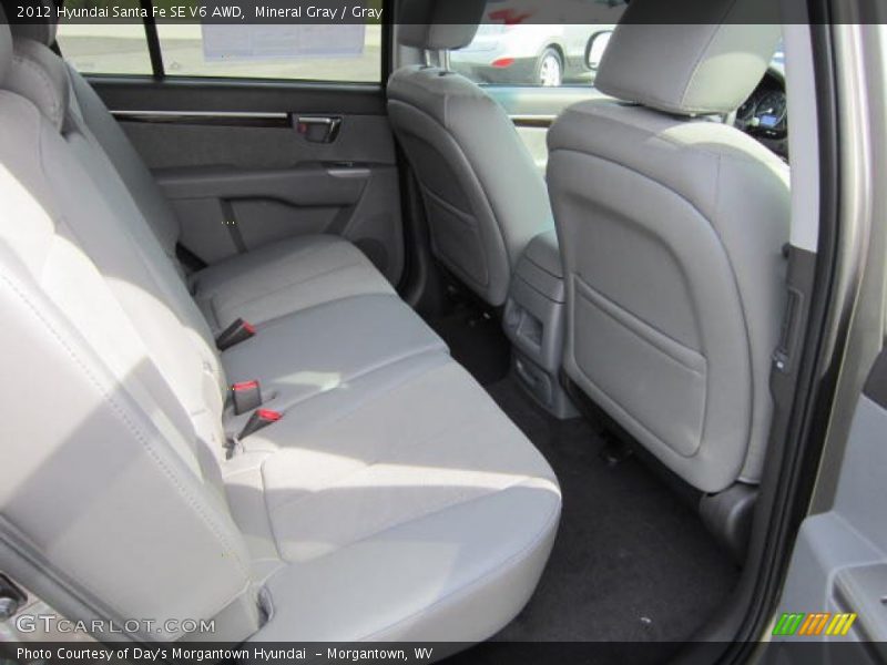 Mineral Gray / Gray 2012 Hyundai Santa Fe SE V6 AWD