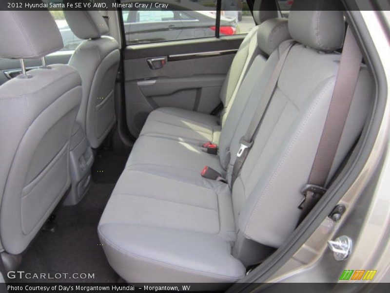 Mineral Gray / Gray 2012 Hyundai Santa Fe SE V6 AWD