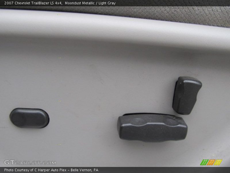 Moondust Metallic / Light Gray 2007 Chevrolet TrailBlazer LS 4x4
