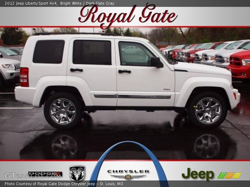 Bright White / Dark Slate Gray 2012 Jeep Liberty Sport 4x4