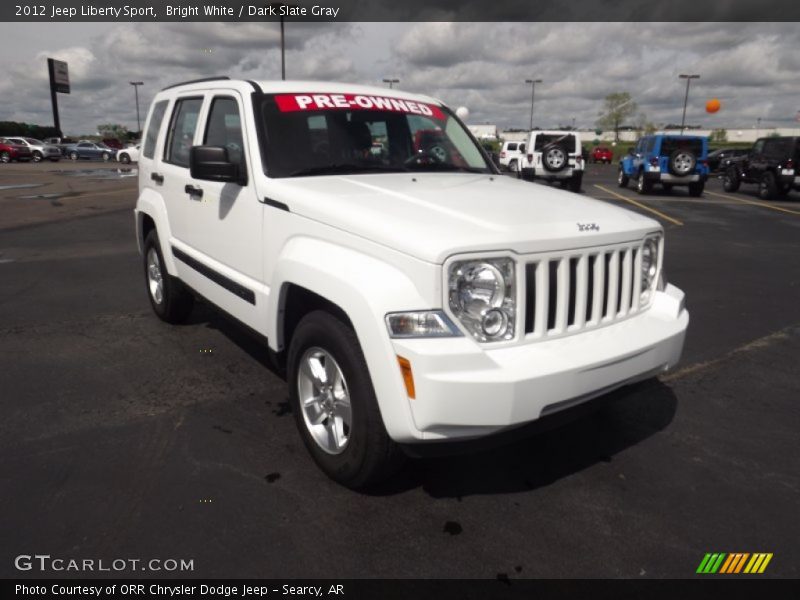 Bright White / Dark Slate Gray 2012 Jeep Liberty Sport