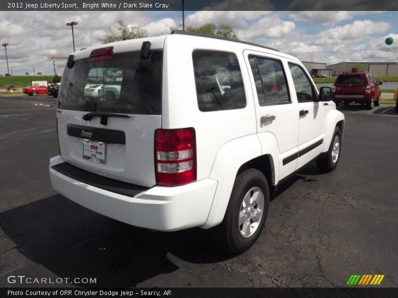 Bright White / Dark Slate Gray 2012 Jeep Liberty Sport