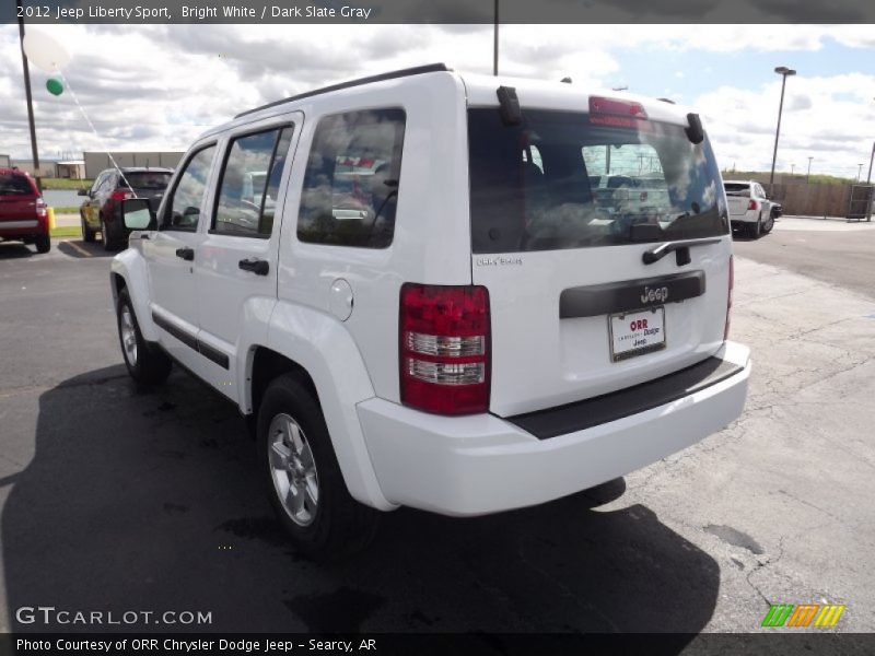 Bright White / Dark Slate Gray 2012 Jeep Liberty Sport
