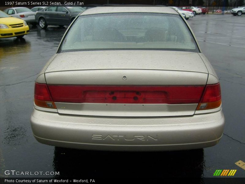 Gold / Tan 1997 Saturn S Series SL2 Sedan