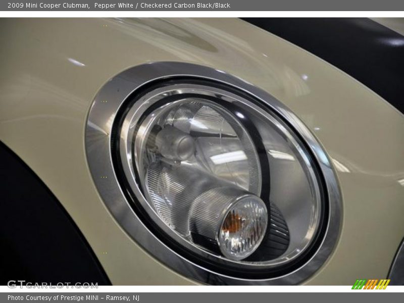 Pepper White / Checkered Carbon Black/Black 2009 Mini Cooper Clubman