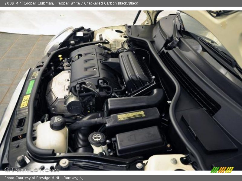 Pepper White / Checkered Carbon Black/Black 2009 Mini Cooper Clubman