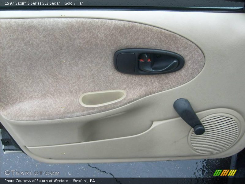 Gold / Tan 1997 Saturn S Series SL2 Sedan