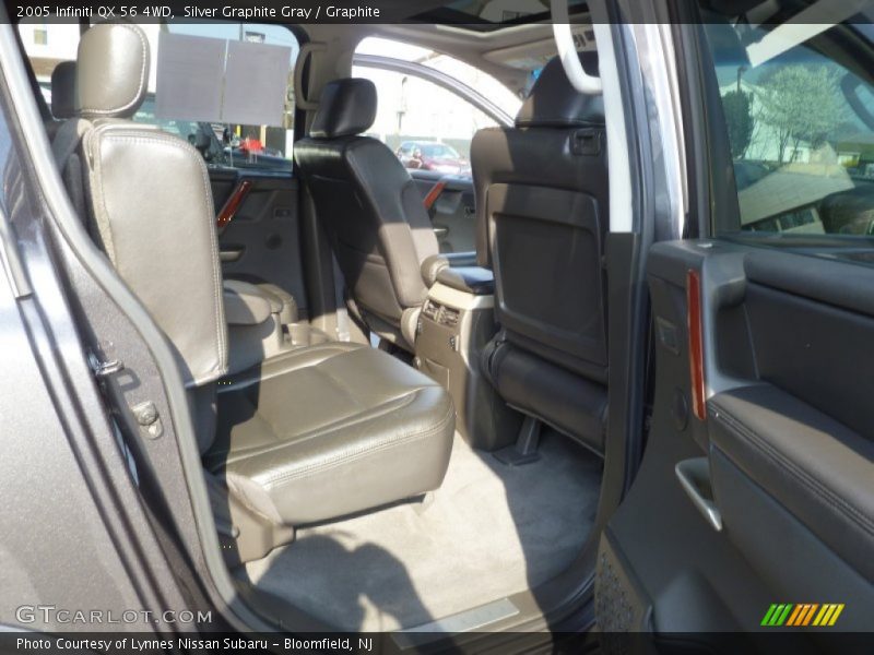 Silver Graphite Gray / Graphite 2005 Infiniti QX 56 4WD