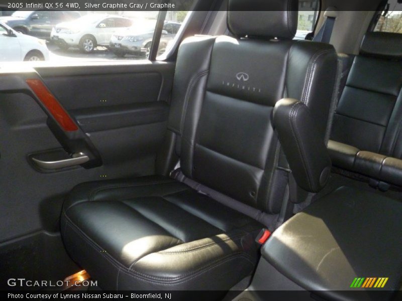 Silver Graphite Gray / Graphite 2005 Infiniti QX 56 4WD
