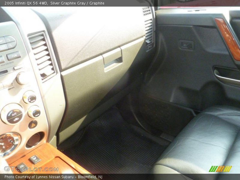 Silver Graphite Gray / Graphite 2005 Infiniti QX 56 4WD