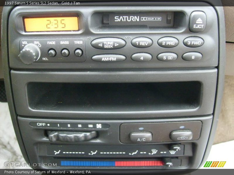 Gold / Tan 1997 Saturn S Series SL2 Sedan