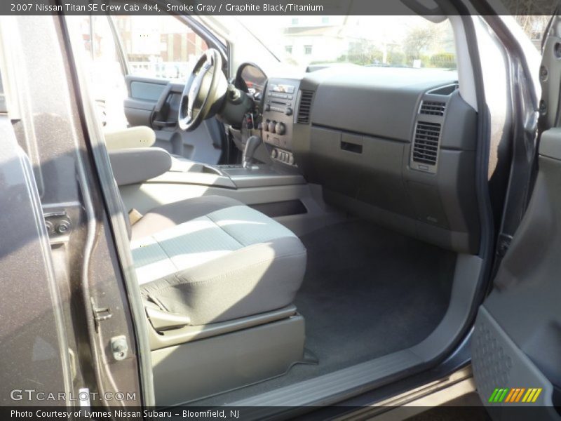 Smoke Gray / Graphite Black/Titanium 2007 Nissan Titan SE Crew Cab 4x4