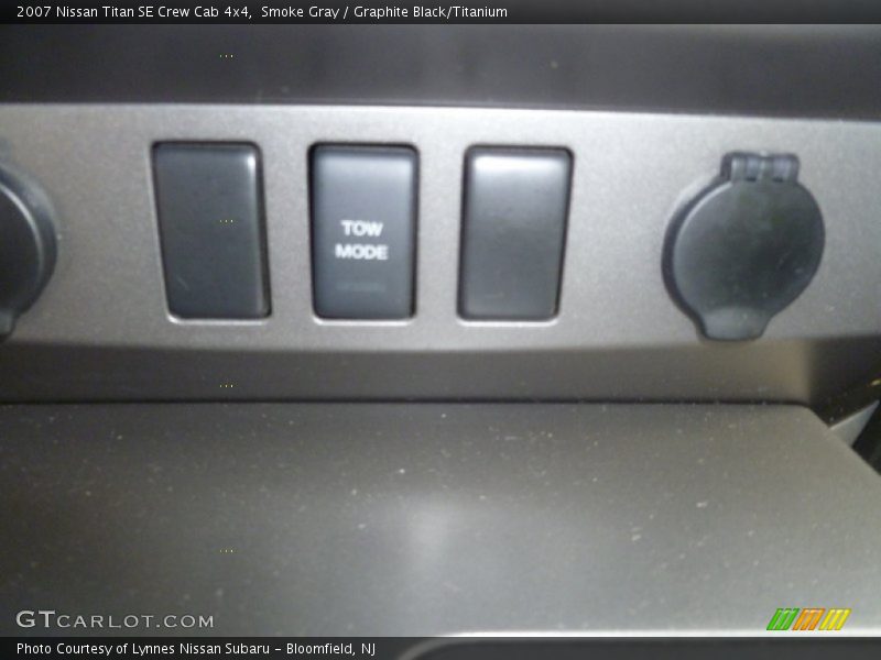 Smoke Gray / Graphite Black/Titanium 2007 Nissan Titan SE Crew Cab 4x4